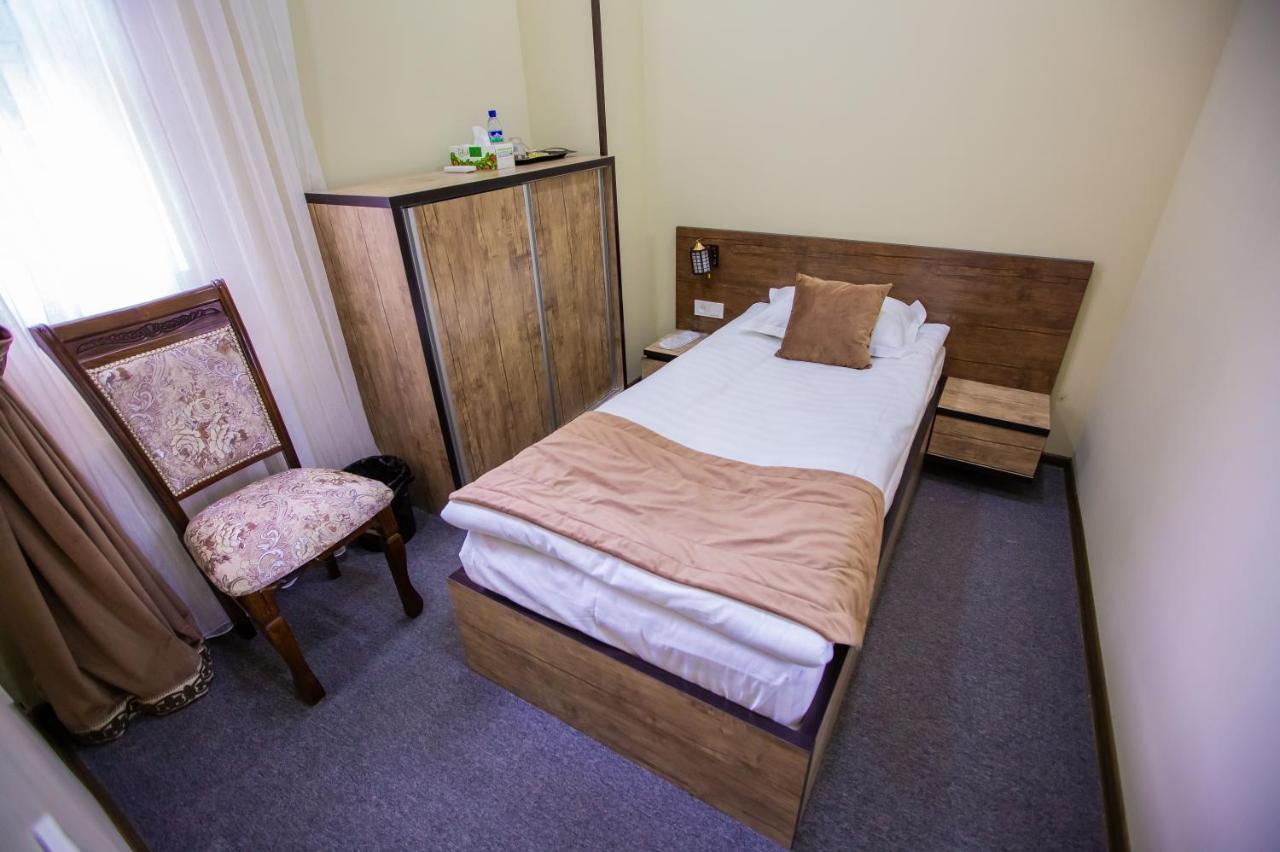 Art House Hotel Ташкент Екстериор снимка